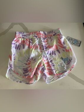 Tie-Dye Performance Girls' Shorts with Goat Patch